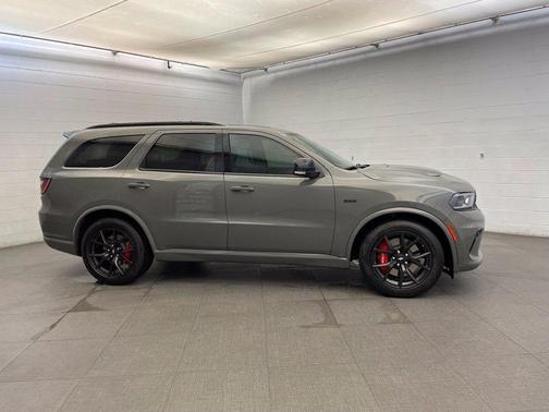 Destroyer Gray Clearcoat 2027 Dodge Durango R/T 392 Plus