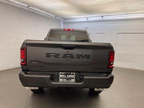 Granite Crystal Metallic Clearcoat 2027 RAM 2500 Big Horn