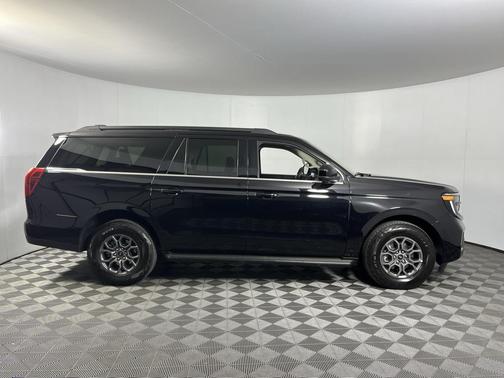 2025 Ford Expedition Max Active 4x4