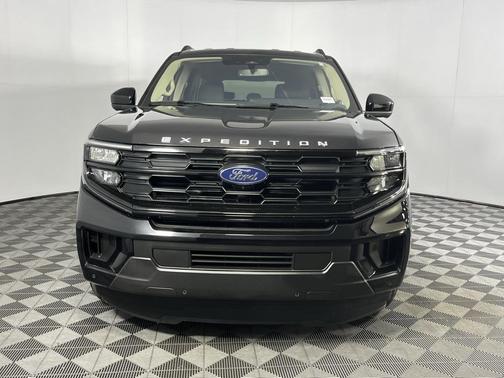 2025 Ford Expedition Max Active 4x4