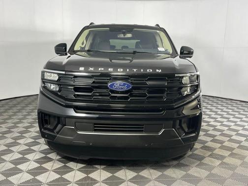 2025 Ford Expedition Max Active 4x4