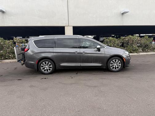 2021 Chrysler Pacifica L