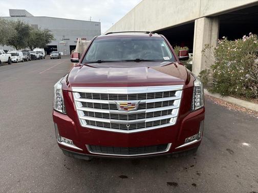 2018 Cadillac Escalade Luxury