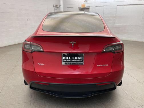 Red Multi-Coat 2023 Tesla Model Y Performance Dual Motor All-Wheel Drive