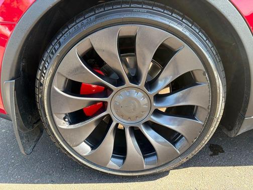 Red Multi-Coat 2023 Tesla Model Y Performance Dual Motor All-Wheel Drive