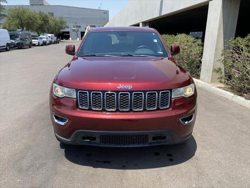 2020 Jeep Grand Cherokee Laredo