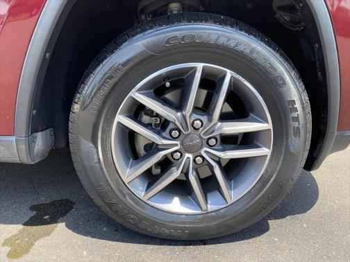 2020 Jeep Grand Cherokee Laredo