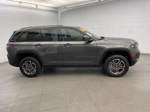 2022 Jeep Grand Cherokee Trailhawk