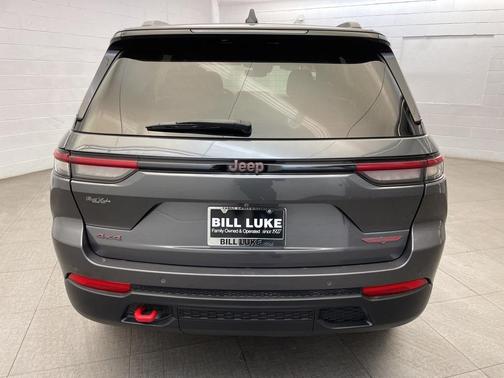 2022 Jeep Grand Cherokee Trailhawk