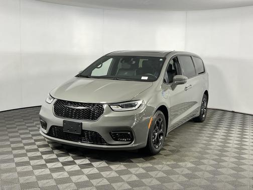 2022 Chrysler Pacifica Hybrid Limited