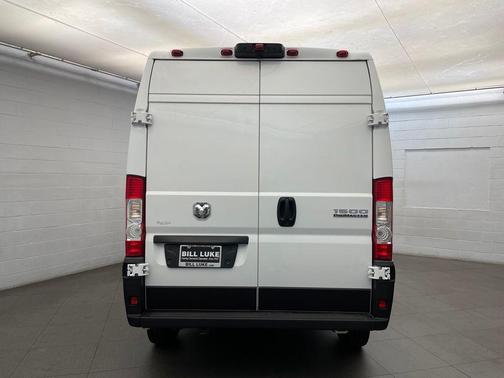 Bright White Clearcoat 2026 RAM ProMaster 1500 Base