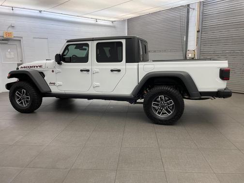 2025 Jeep Gladiator Mojave