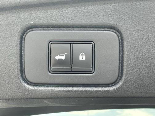 2022 Nissan Pathfinder Platinum 4WD