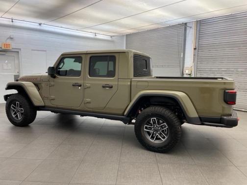 2025 Jeep Gladiator Mojave X