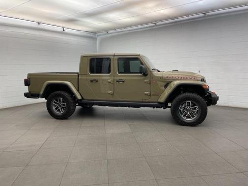 2025 Jeep Gladiator Mojave X