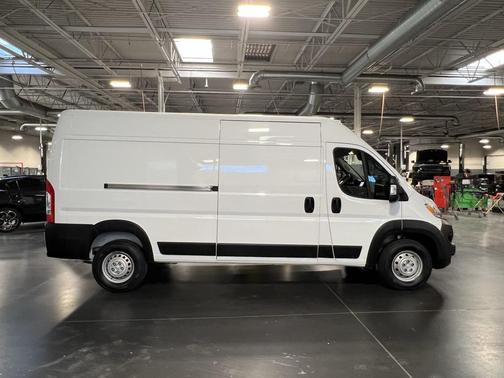 2025 RAM ProMaster 2500 Tradesman