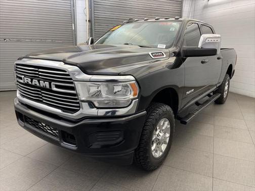 2023 RAM 2500 Laramie Crew Cab 4x4 6'4' Box