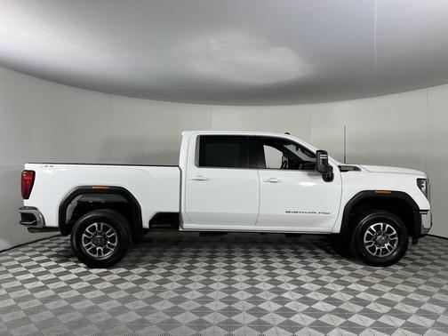 2024 GMC Sierra 3500 SLE