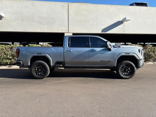 2024 GMC Sierra 3500 AT4