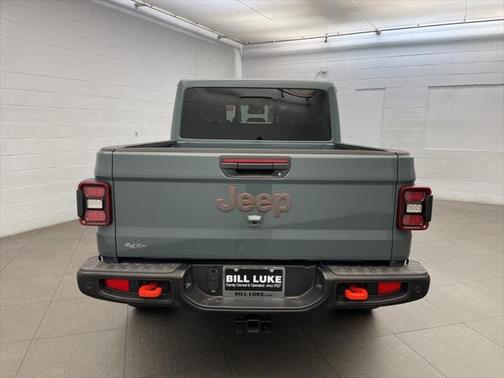 2025 Jeep Gladiator Mojave X