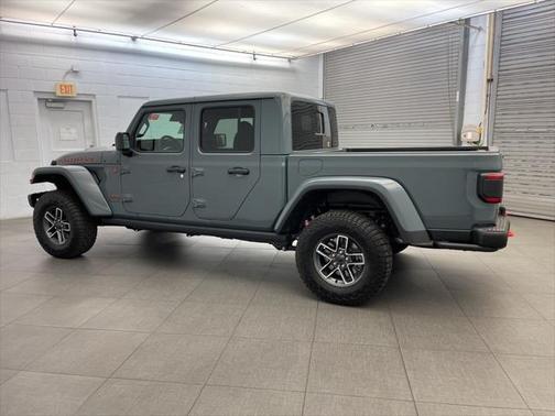 2025 Jeep Gladiator Mojave X