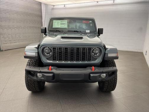 2025 Jeep Gladiator Mojave X