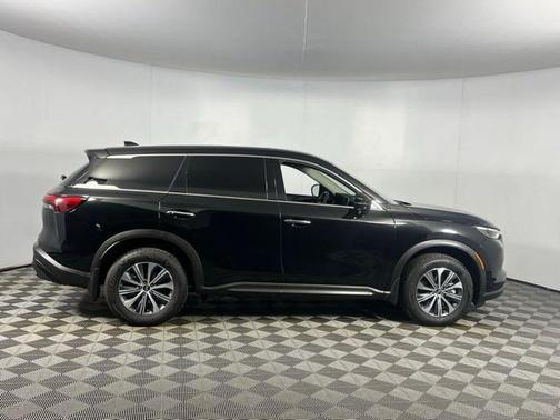 2025 INFINITI QX60 Pure