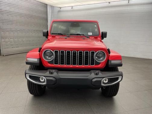 2026 Jeep Wrangler 4-Door Sahara 4x4