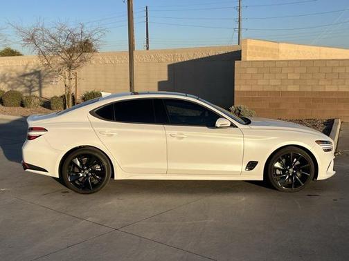 2023 Genesis G70 3.3T RWD