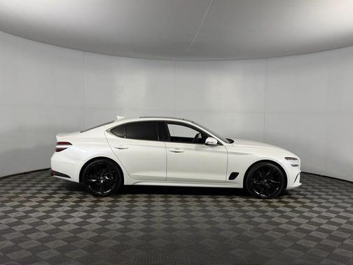 2023 Genesis G70 3.3T RWD