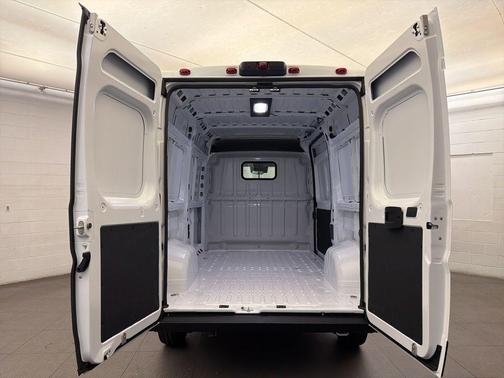 2026 RAM ProMaster 2500 Tradesman