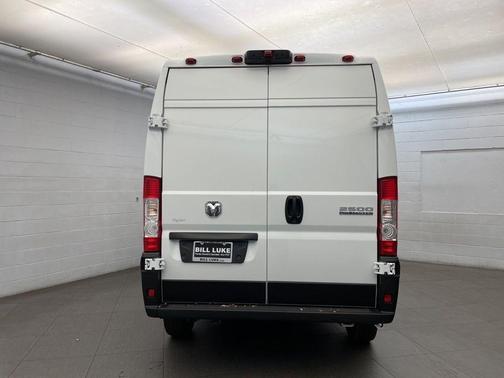 2026 RAM ProMaster 2500 Tradesman