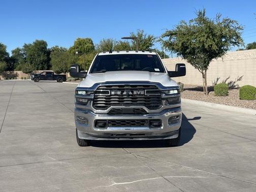 2025 RAM 3500 Tradesman Crew Cab 4x4 8' Box