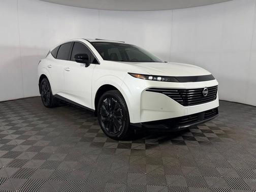 White Pearl 2025 Nissan Murano Platinum