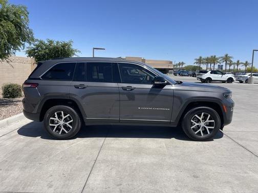 2023 Jeep Grand Cherokee Limited X