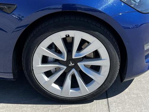 2022 Tesla Model 3 Long Range