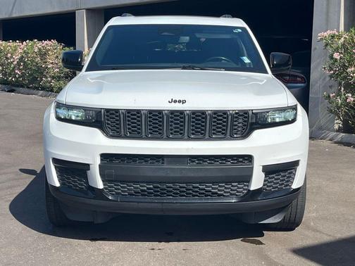 Bright White Clearcoat 2021 Jeep Grand Cherokee L Altitude