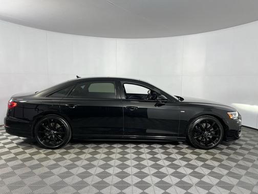 2023 Audi A8 L 55 TFSI quattro Tiptronic
