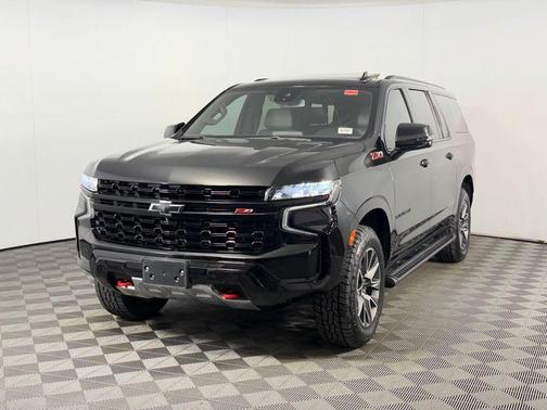 Black 2024 Chevrolet Suburban 4WD Z71