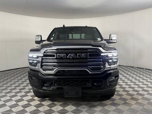 Diamond Black 2026 RAM 2500 Laramie Crew Cab 4x4 6'4' Box