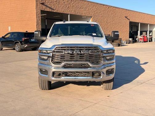 Bright White Clearcoat 2025 RAM 2500 Big Horn Crew Cab 4x4 6'4' Box