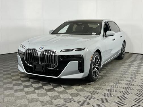 2024 BMW 740 i xDrive