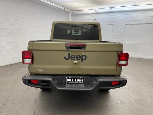 2025 Jeep Gladiator Sport S