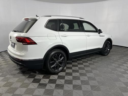 2024 Volkswagen Tiguan 2.0T Wolfsburg Edition