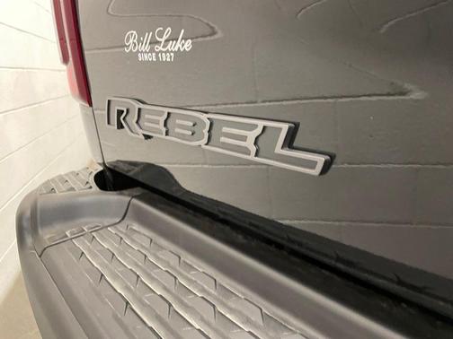 Diamond Black Crystal Pearlcoat 2026 RAM 2500 Power Wagon