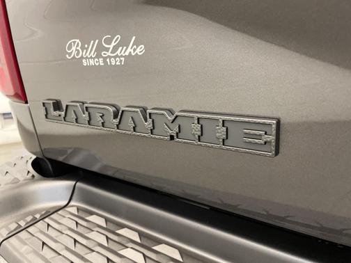 2026 RAM 3500 Laramie Crew Cab 4x4 8' Box