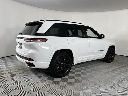 2024 Jeep Grand Cherokee 4xe Anniversary Edition