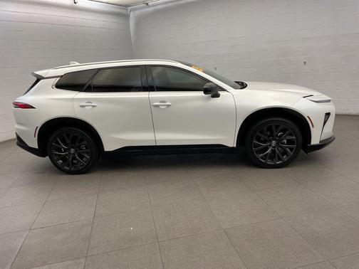 Oxygen White 2025 Toyota Crown Signia Limited