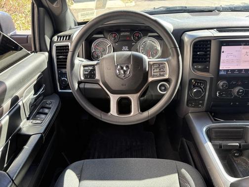 2024 RAM 1500 Classic Warlock Quad Cab 4x4 6'4' Box