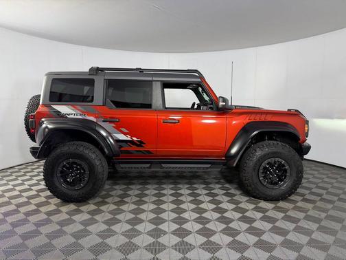 Hot Pepper Red Metallic Tinted Clearcoat 2024 Ford Bronco Raptor